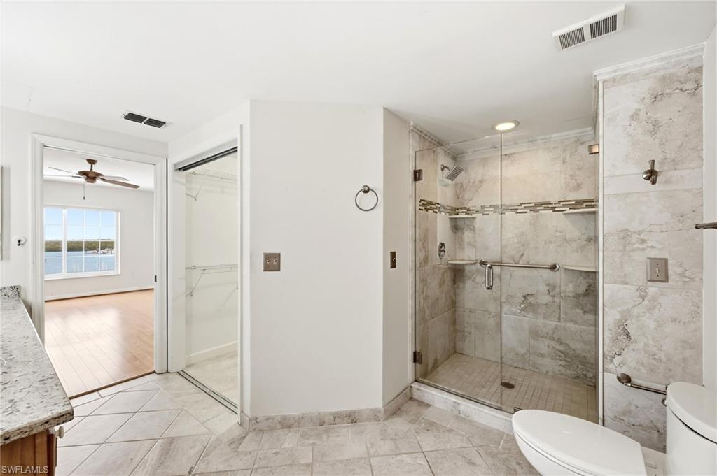 13105 Vanderbilt Drive, Unit 407 Naples, FL 34110 - Photo 25 of 38