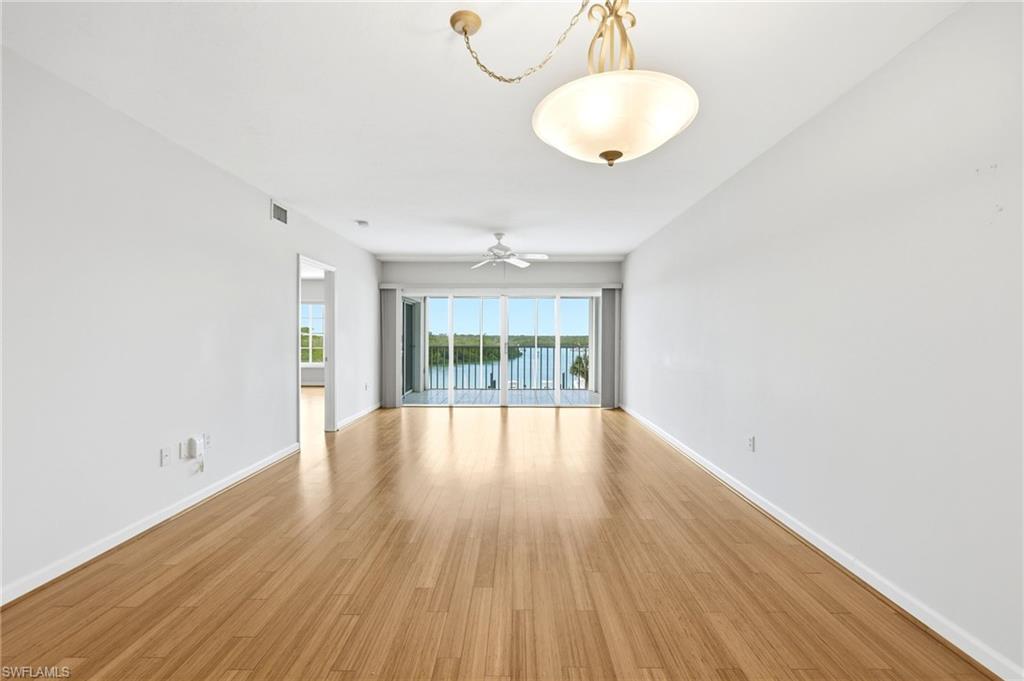 13105 Vanderbilt Drive, Unit 407 Naples, FL 34110 - Photo 28 of 38