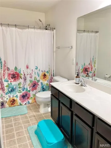 $2,600 | 300 Calvert Place, St. Charles, MO 63303