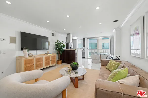 $649,000 | 10747 Wilshire Boulevard, Unit PH6, Los Angeles, CA 90024