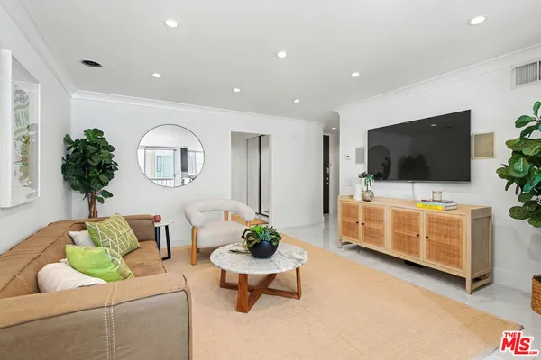 $649,000 | 10747 Wilshire Boulevard, Unit PH6, Los Angeles, CA 90024
