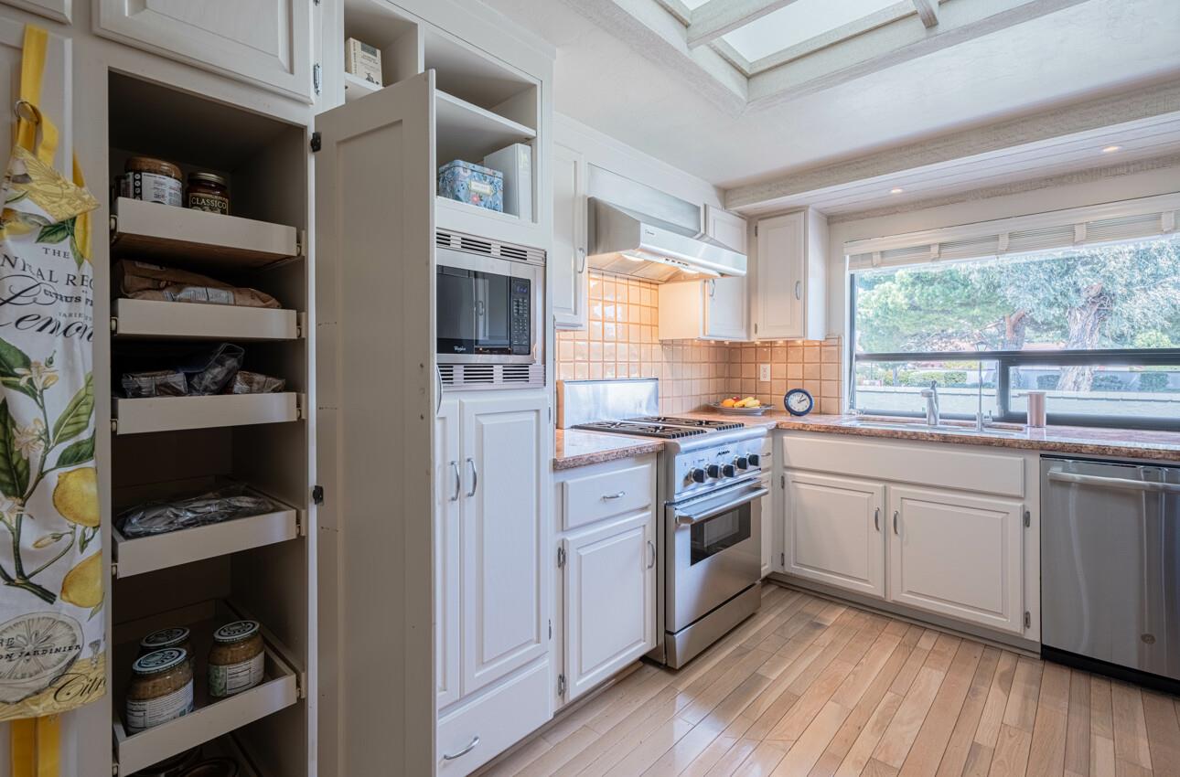 14015 Mountain Quail Road Salinas, CA 93908 - Photo 17 of 46 Gallery Image 17