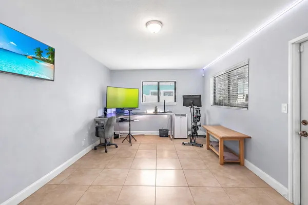 $599,000 | 2000 Northwest 38th Street, Oakland Park, FL 33309