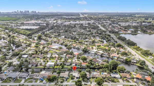 $599,000 | 2000 Northwest 38th Street, Oakland Park, FL 33309