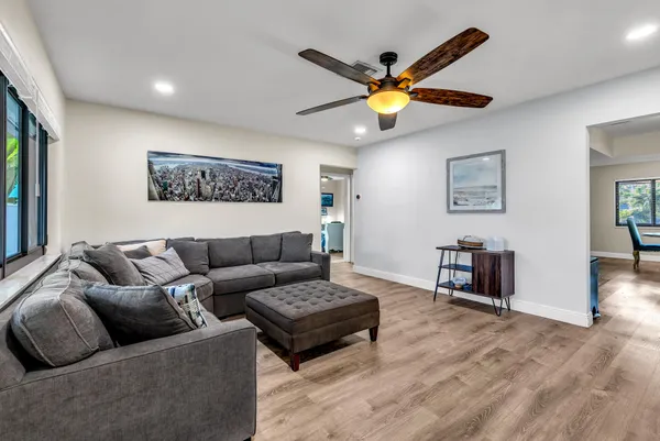 $599,000 | 2000 Northwest 38th Street, Oakland Park, FL 33309