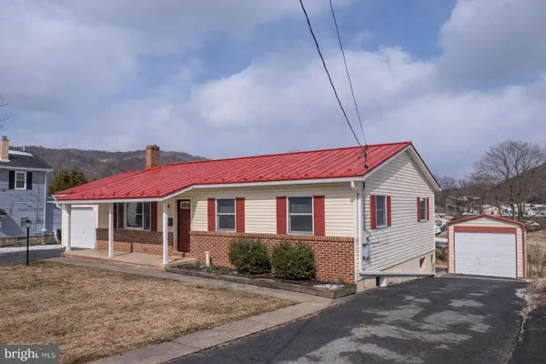 $345,000 | 329 East Beaver Street, Bellefonte, PA 16823