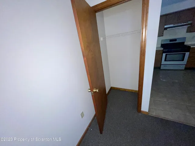 $950 | 113 Frank Street, Unit 1, Dunmore, PA 18512