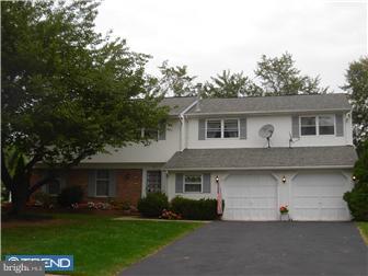 263 Magnolia Road Warminster, PA 18974 - Photo 1 of 12 Gallery Image 1