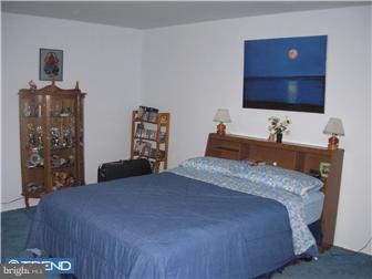 263 Magnolia Road Warminster, PA 18974 - Photo 10 of 12 Gallery Image 10