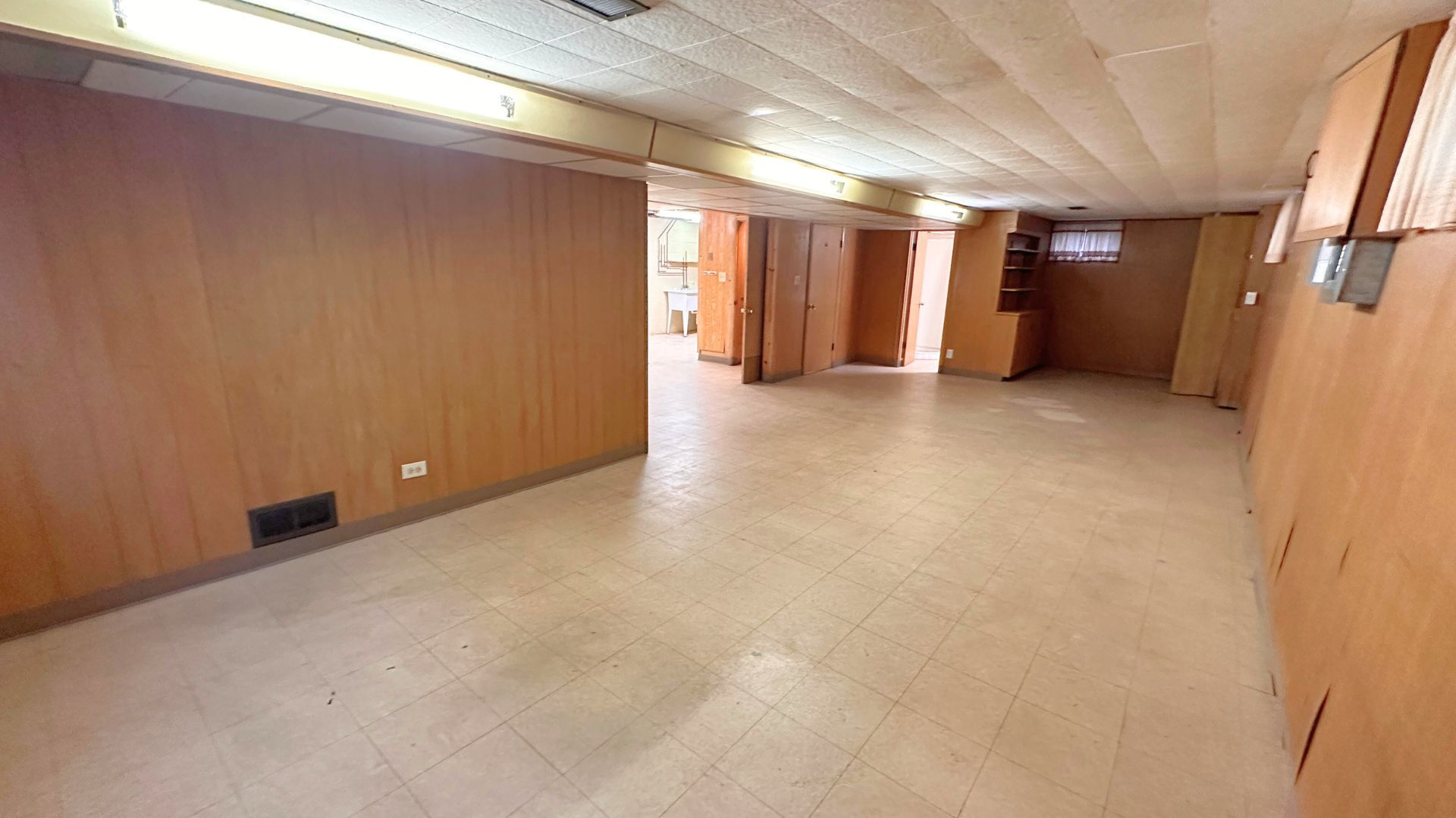 18429 Ridgewood Avenue Lansing, IL 60438 - Photo 14 of 21