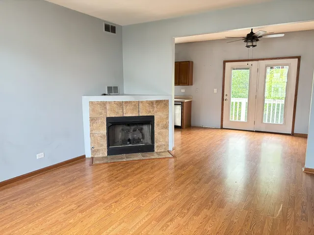 $254,900 | 3032 Woodside Drive, Joliet, IL 60431