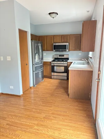 $254,900 | 3032 Woodside Drive, Joliet, IL 60431