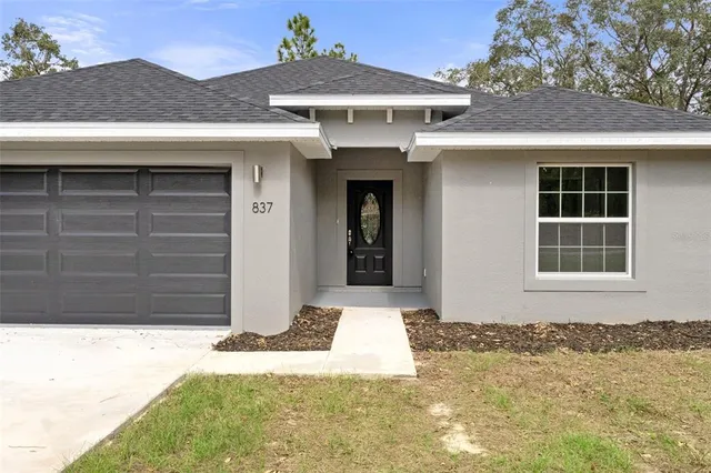 $2,400 | 837 East Gaines Lane, Hernando, FL 34442