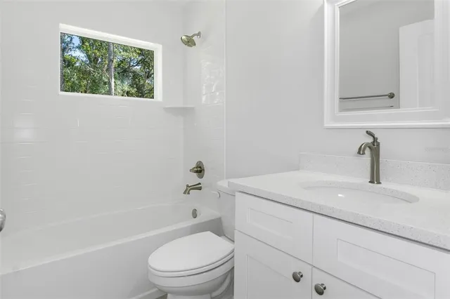 $2,400 | 837 East Gaines Lane, Hernando, FL 34442