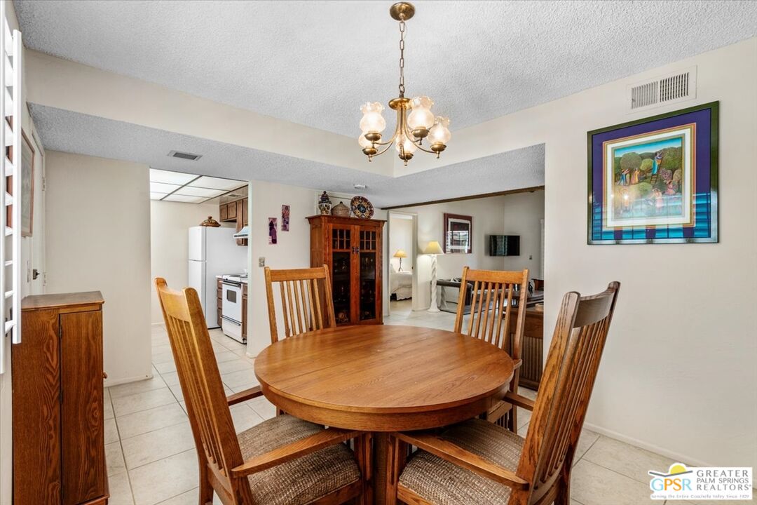 1050 Ramon Road, Unit 15 Palm Springs, CA 92264 - Photo 4 of 33