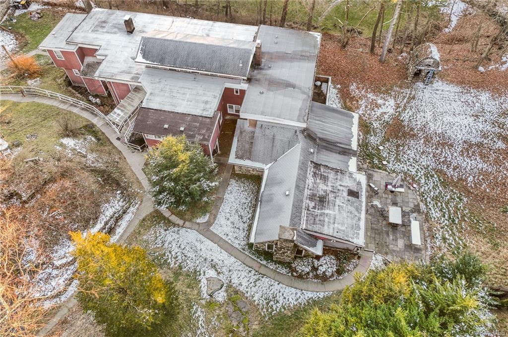 291 Furnace Dock Road Cortlandt Manor, NY 10567 - Photo 3 of 14