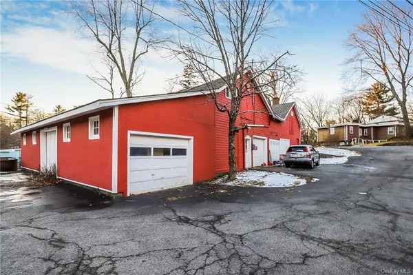 $2,550,000 | 291 Furnace Dock Road, Cortlandt Manor, NY 10567