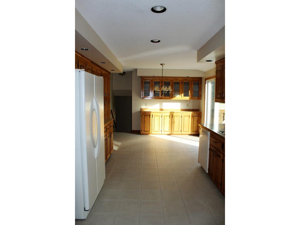 5 Robin Hood Road Windham, NH 03087 - Photo 12 of 23