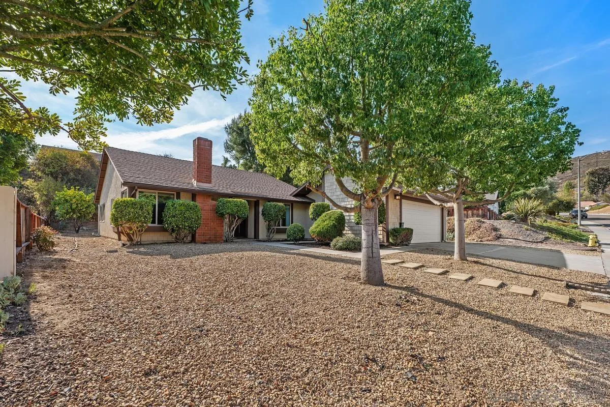 17311 Matinal Road San Diego, CA 92127 - Photo 4 of 36 Gallery Image 4