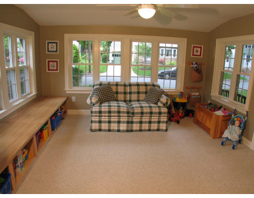 40 Nathaniel Road Winchester, MA 01890 - Photo 5 of 17 Gallery Image 5