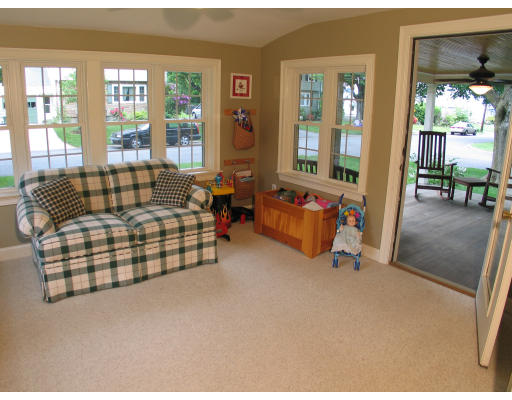 40 Nathaniel Road Winchester, MA 01890 - Photo 6 of 17 Gallery Image 6