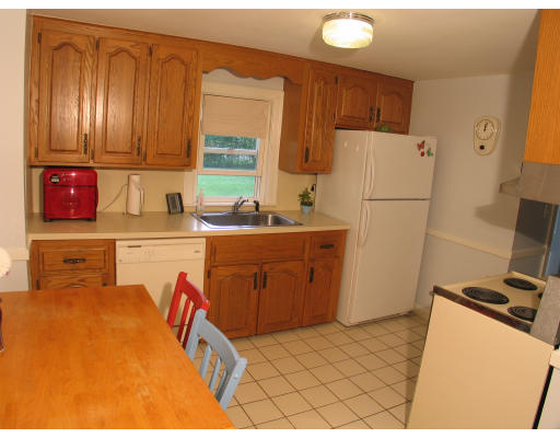 40 Nathaniel Road Winchester, MA 01890 - Photo 8 of 17 Gallery Image 8