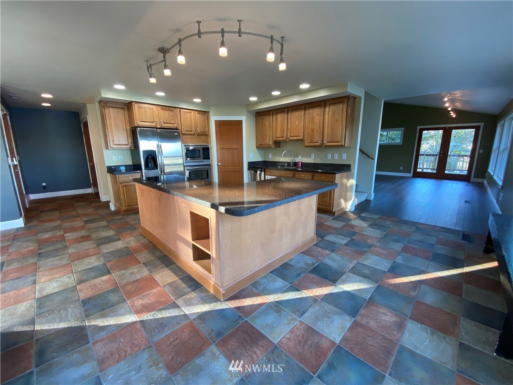 2714 Carpenter Road Southeast Lacey, WA 98503 - Photo 16 of 33 Gallery Image 16