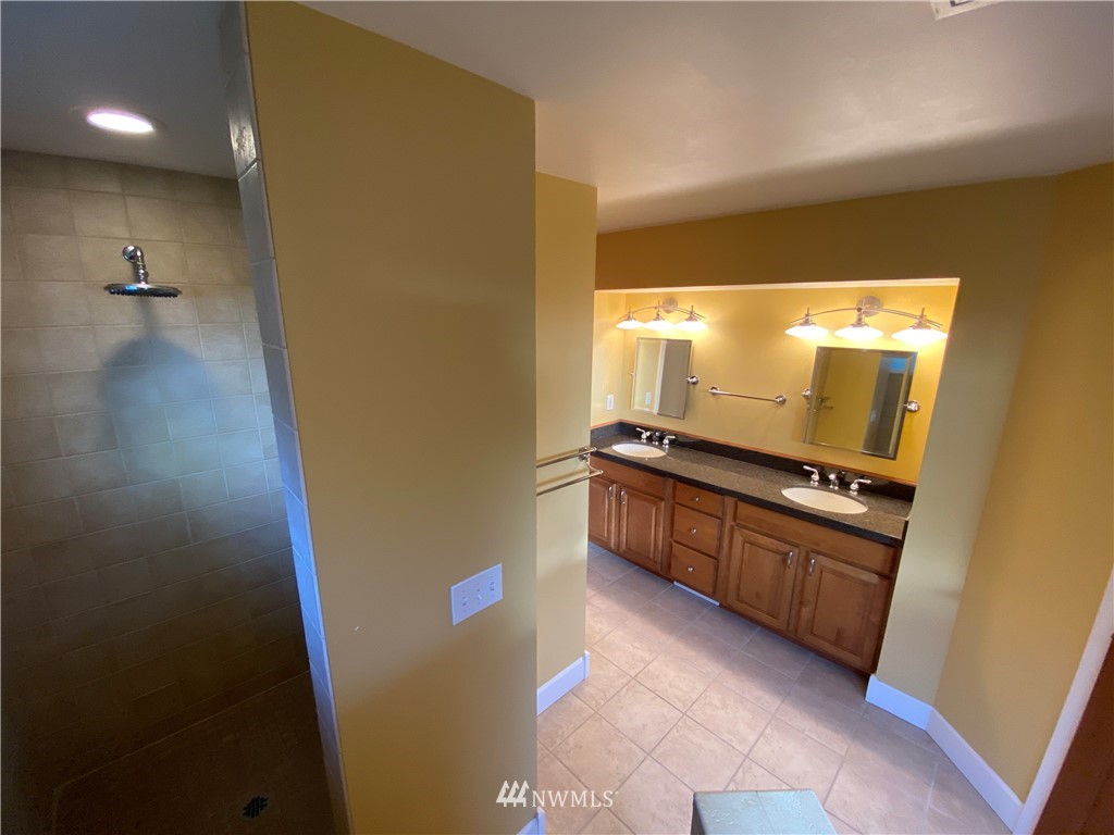 2714 Carpenter Road Southeast Lacey, WA 98503 - Photo 24 of 33 Gallery Image 24