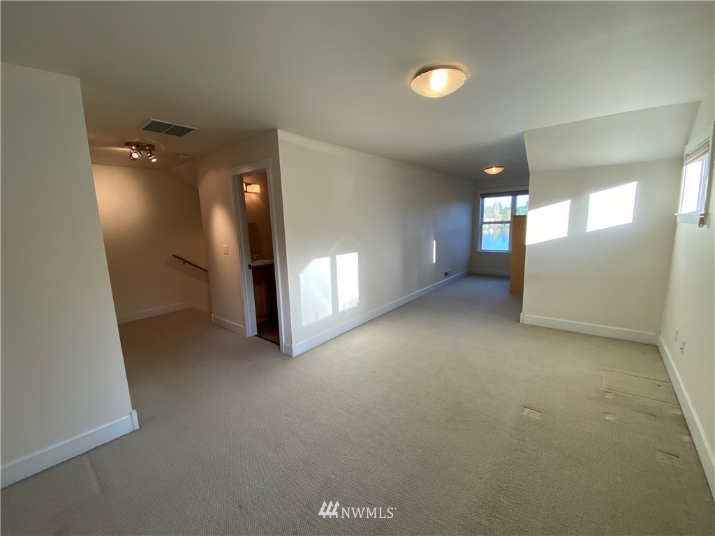 2714 Carpenter Road Southeast Lacey, WA 98503 - Photo 28 of 33 Gallery Image 28