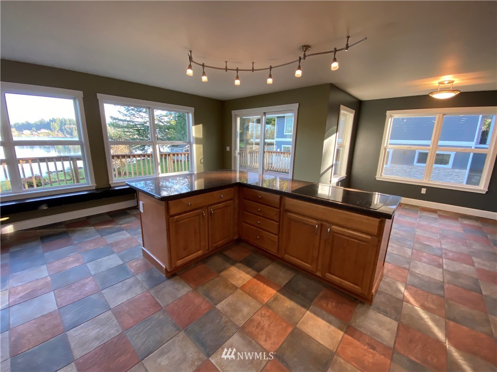 2714 Carpenter Road Southeast Lacey, WA 98503 - Photo 30 of 33 Gallery Image 30