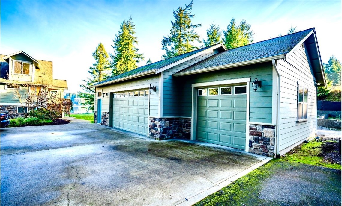 2714 Carpenter Road Southeast Lacey, WA 98503 - Photo 8 of 33 Gallery Image 8