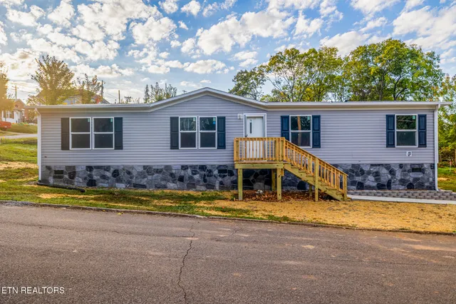 $214,900 | 120 East Fifth North Street, Morristown, TN 37814