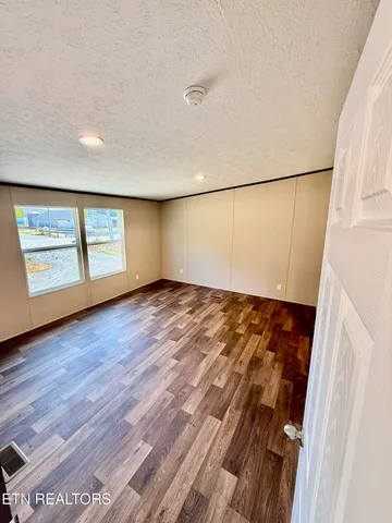 $214,900 | 120 East Fifth North Street, Morristown, TN 37814