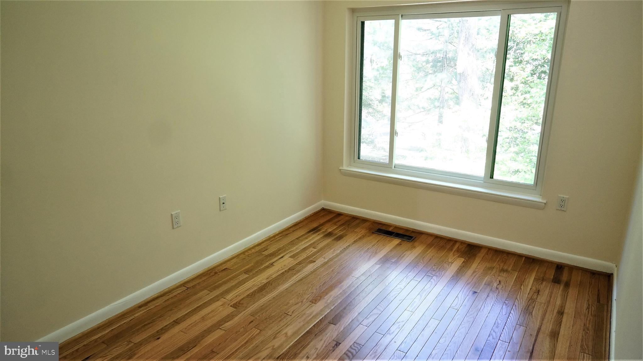 2008 Golf Course Drive Reston, VA 20191 - Photo 25 of 42