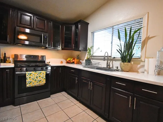$319,999 | 4311 Faberge Avenue, Las Vegas, NV 89115