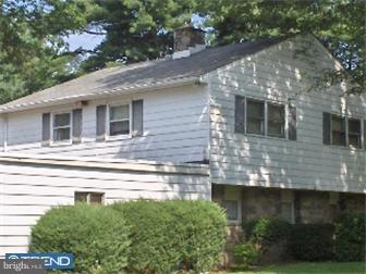 1005 Arboretum Road Wyncote, PA 19095 - Photo 1 of 4 Exterior Front