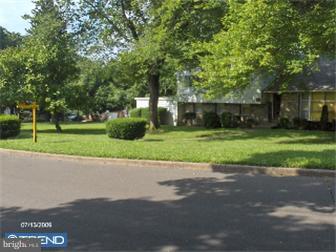 1005 Arboretum Road Wyncote, PA 19095 - Photo 2 of 4 Exterior Front
