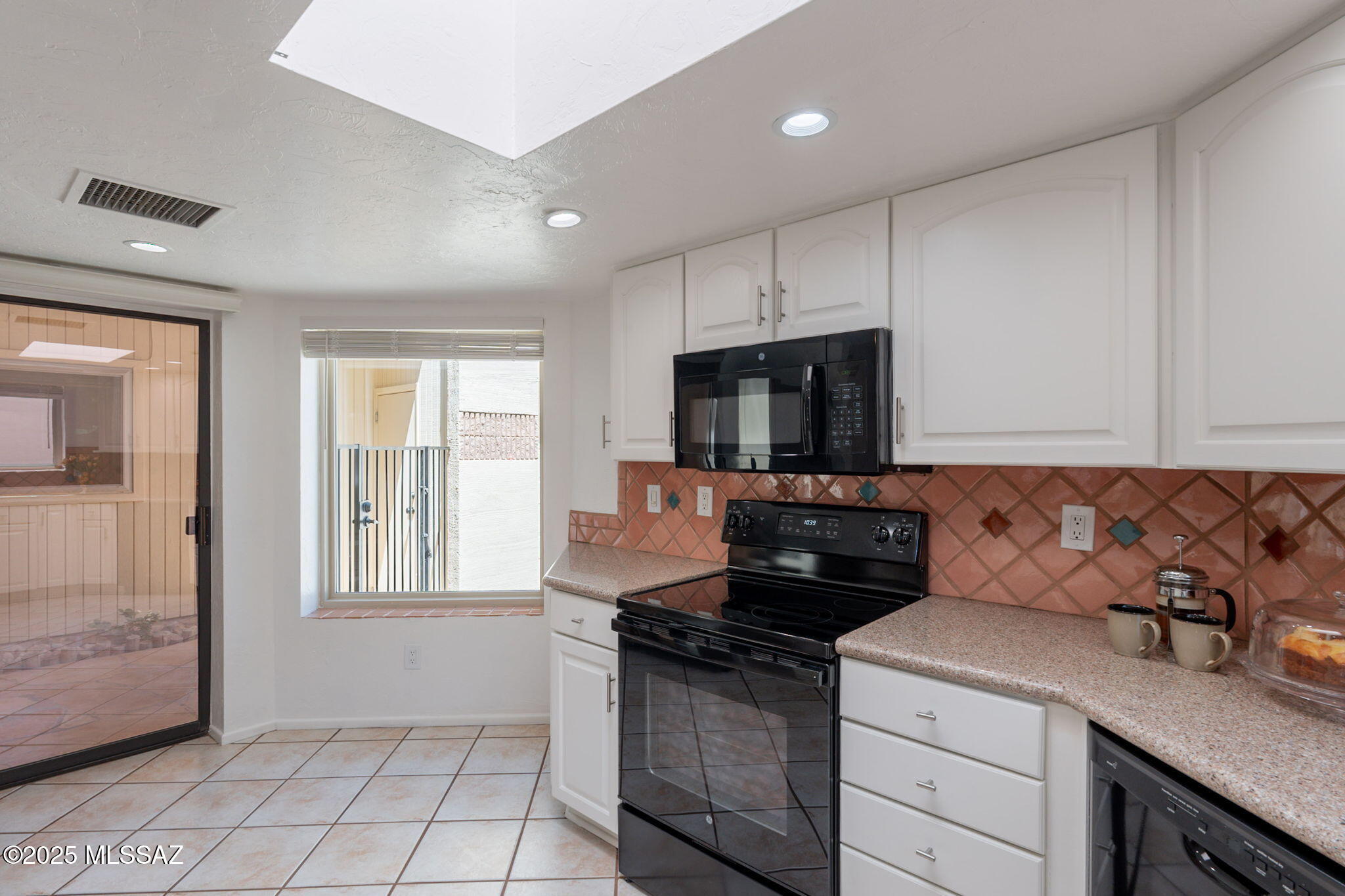 8920 East Seneca Street Tucson, AZ 85715 - Photo 13 of 31