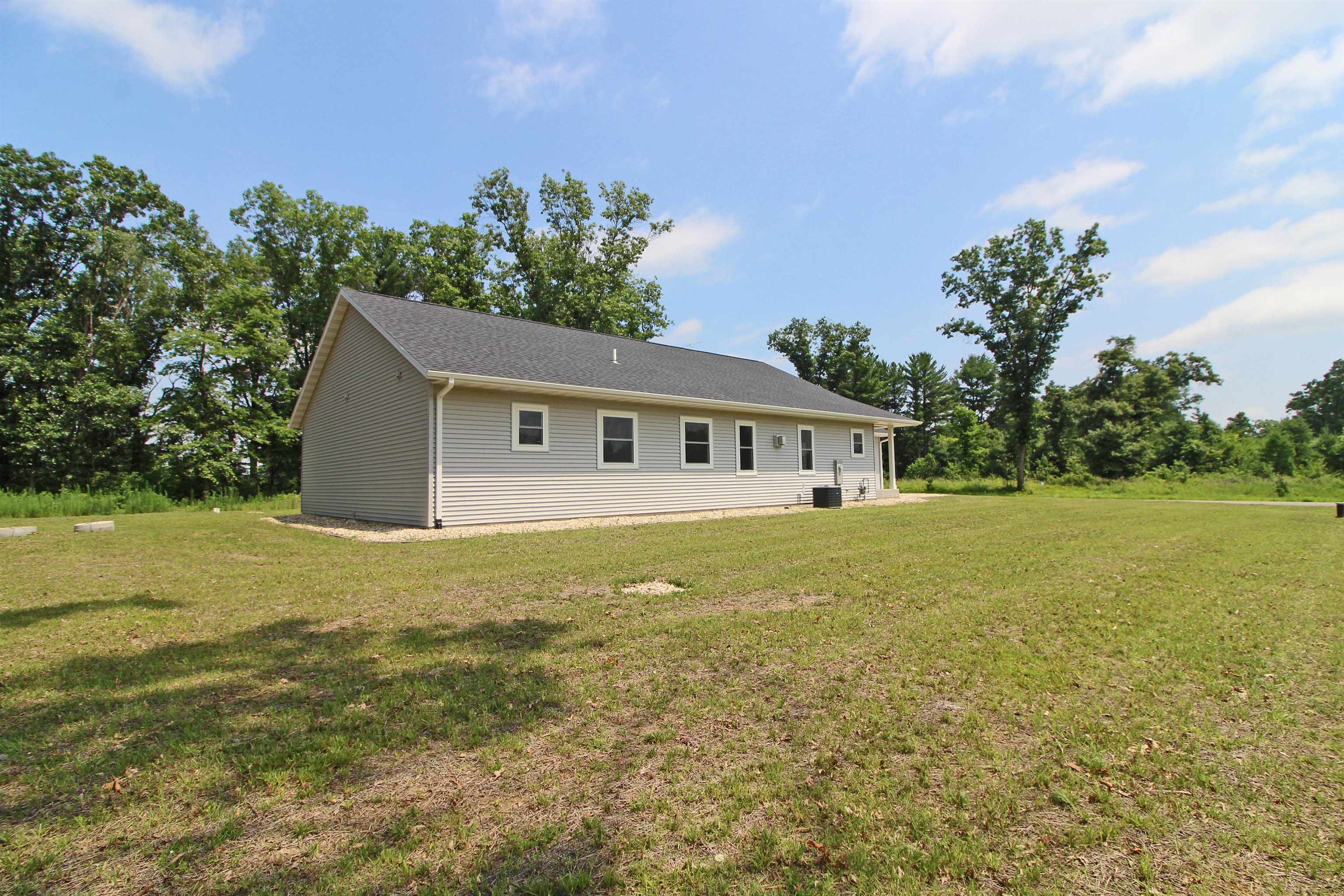 S12829 Spruce Spring Green Spring Green, WI 53588 - Photo 3 of 33