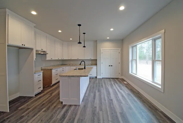 $599,900 | S12829 Spruce Spring Green, Spring Green, WI 53588