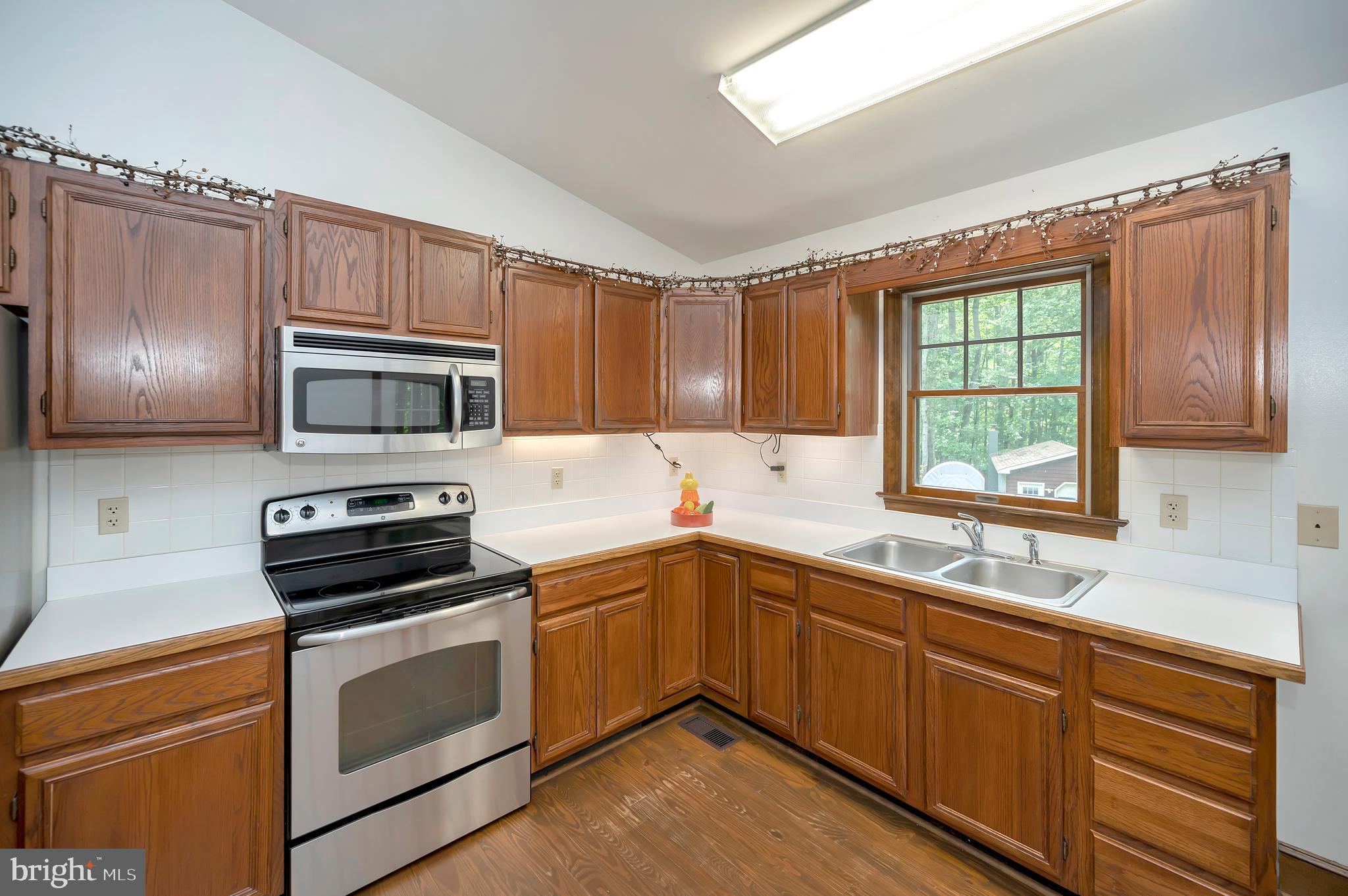 10165 Meadows Road Locust Grove, VA 22508 - Photo 11 of 52 Kitchen