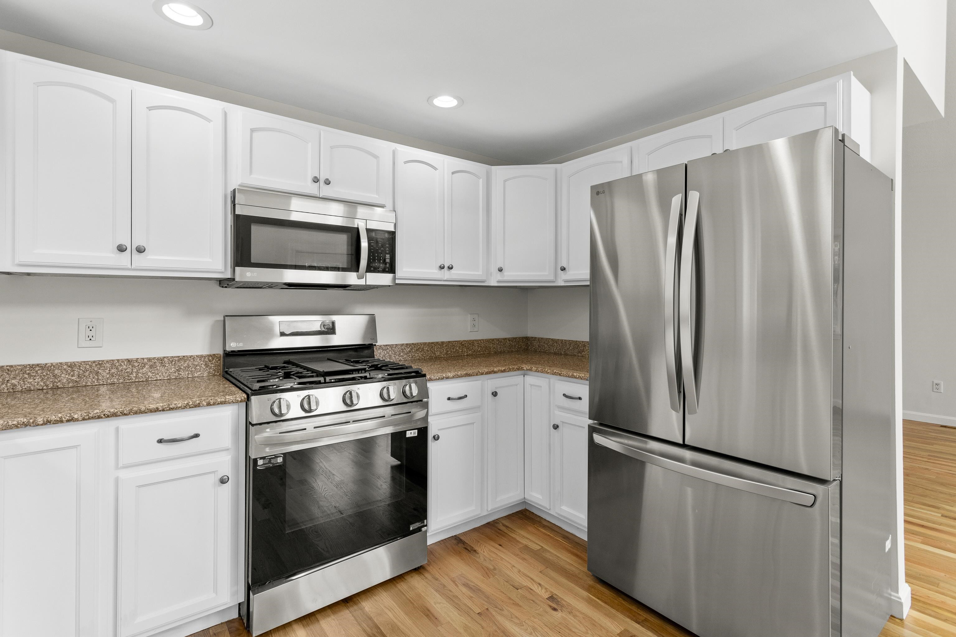 48 Drew Road Derry, NH 03038 - Photo 21 of 58