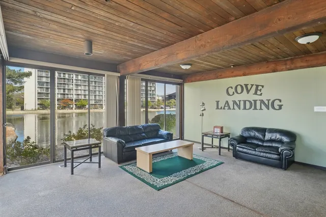 $254,000 | 2005 South Finley Road, Unit 1202, Lombard, IL 60148