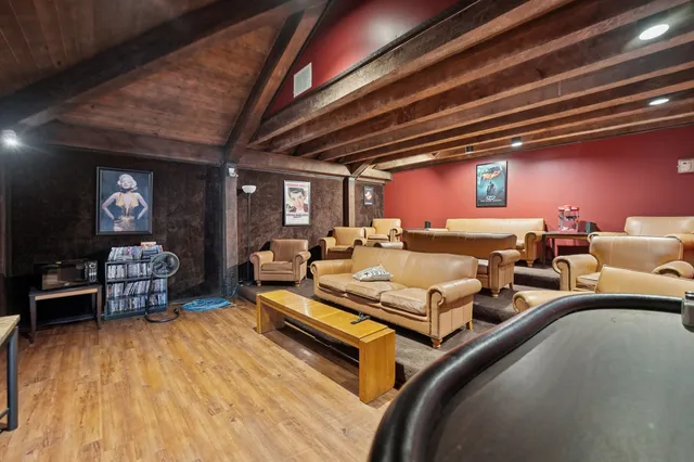 $254,000 | 2005 South Finley Road, Unit 1202, Lombard, IL 60148