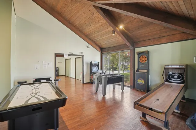 $254,000 | 2005 South Finley Road, Unit 1202, Lombard, IL 60148