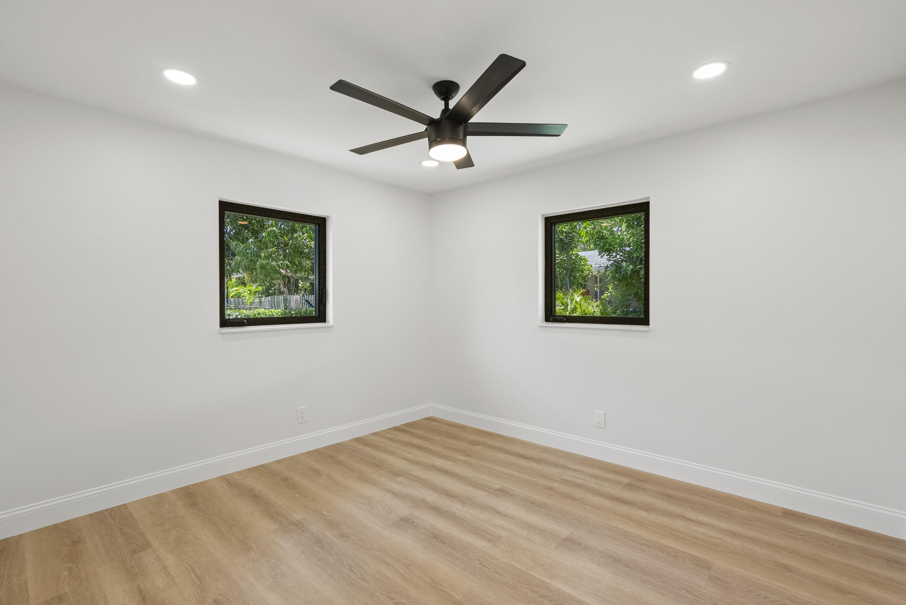 128 Norfolk Road Jupiter, FL 33469 - Photo 24 of 46 bedroom 2