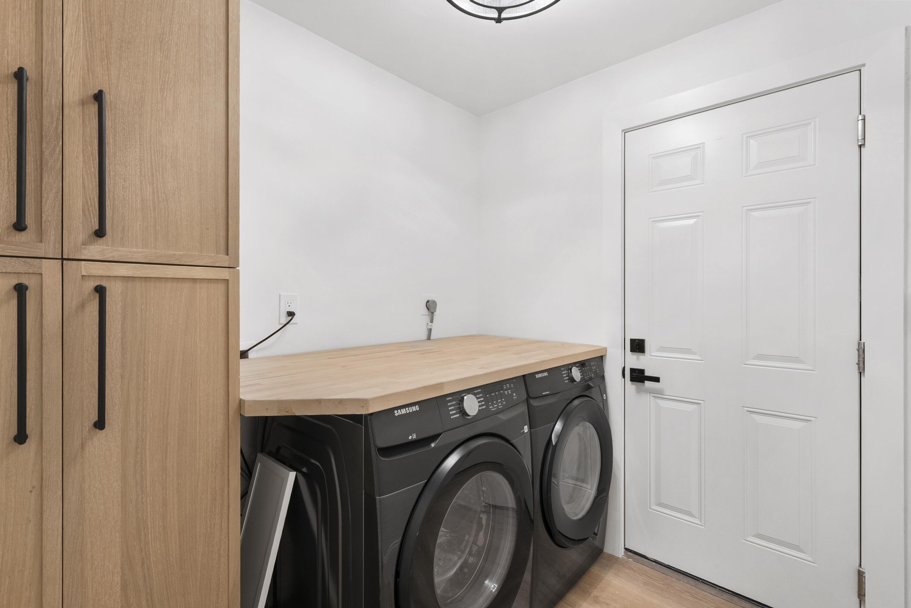 128 Norfolk Road Jupiter, FL 33469 - Photo 29 of 46 laundry