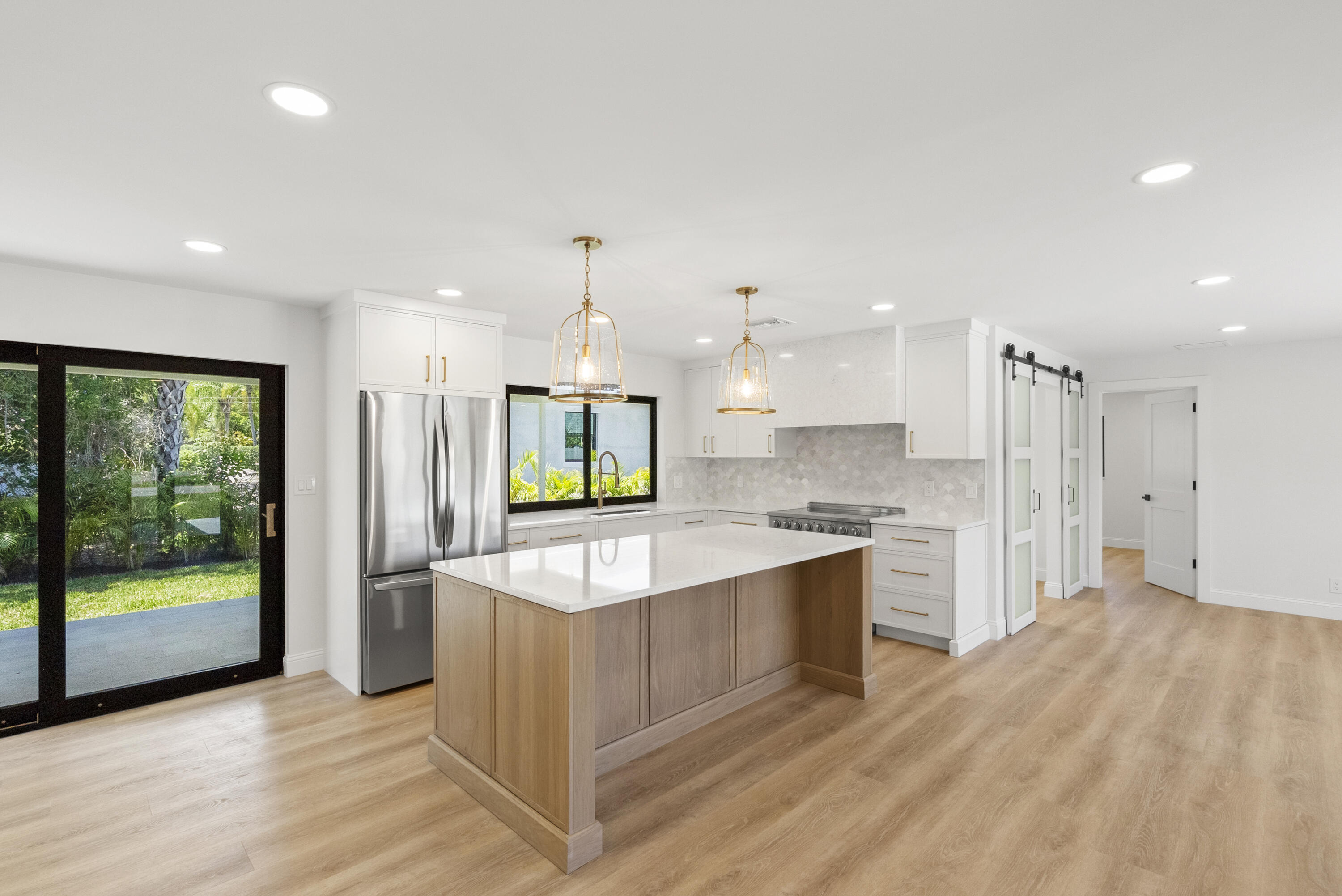 128 Norfolk Road Jupiter, FL 33469 - Photo 3 of 46 kitchen