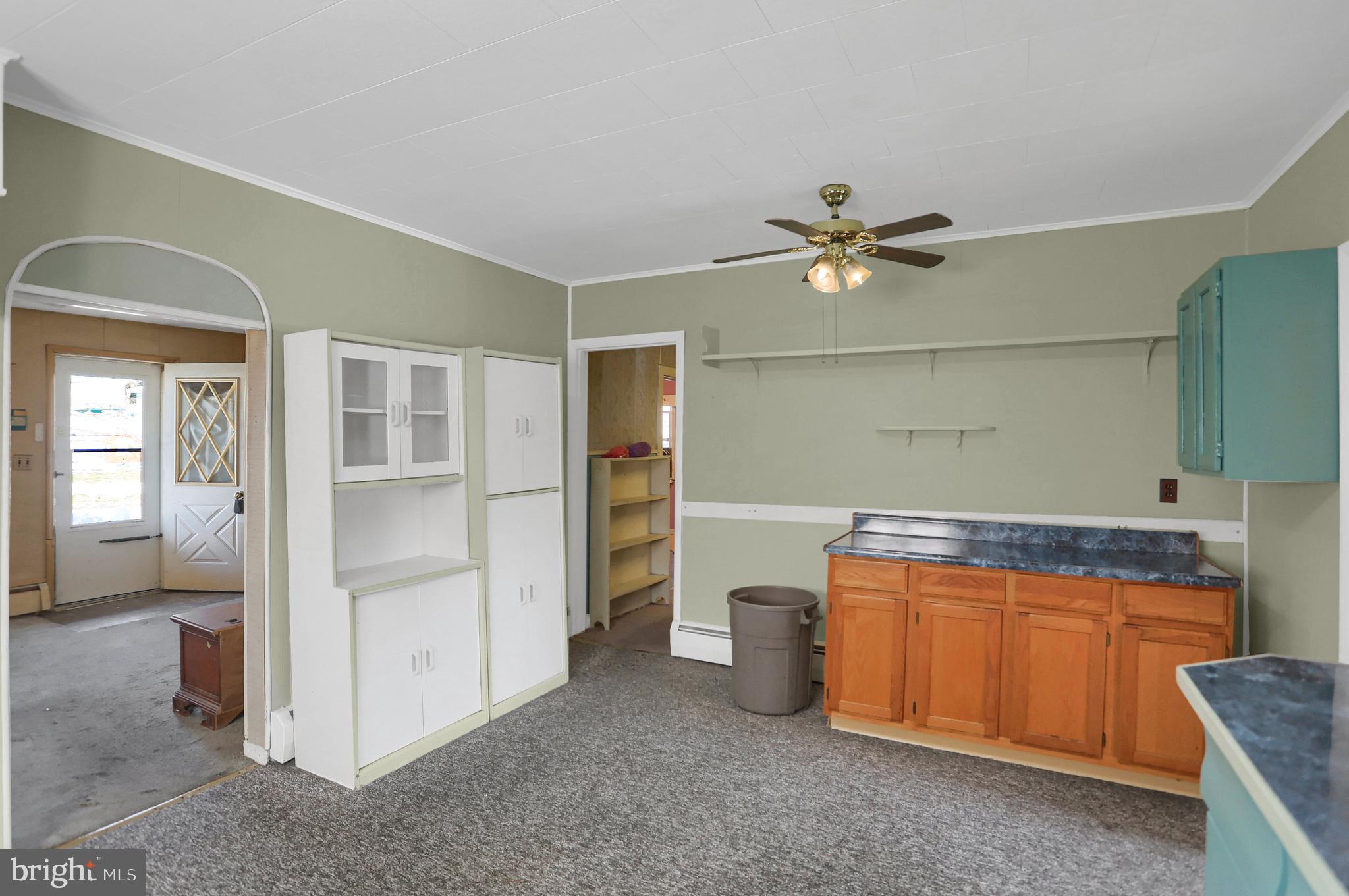 211 Oak Street Lykens, PA 17048 - Photo 13 of 50