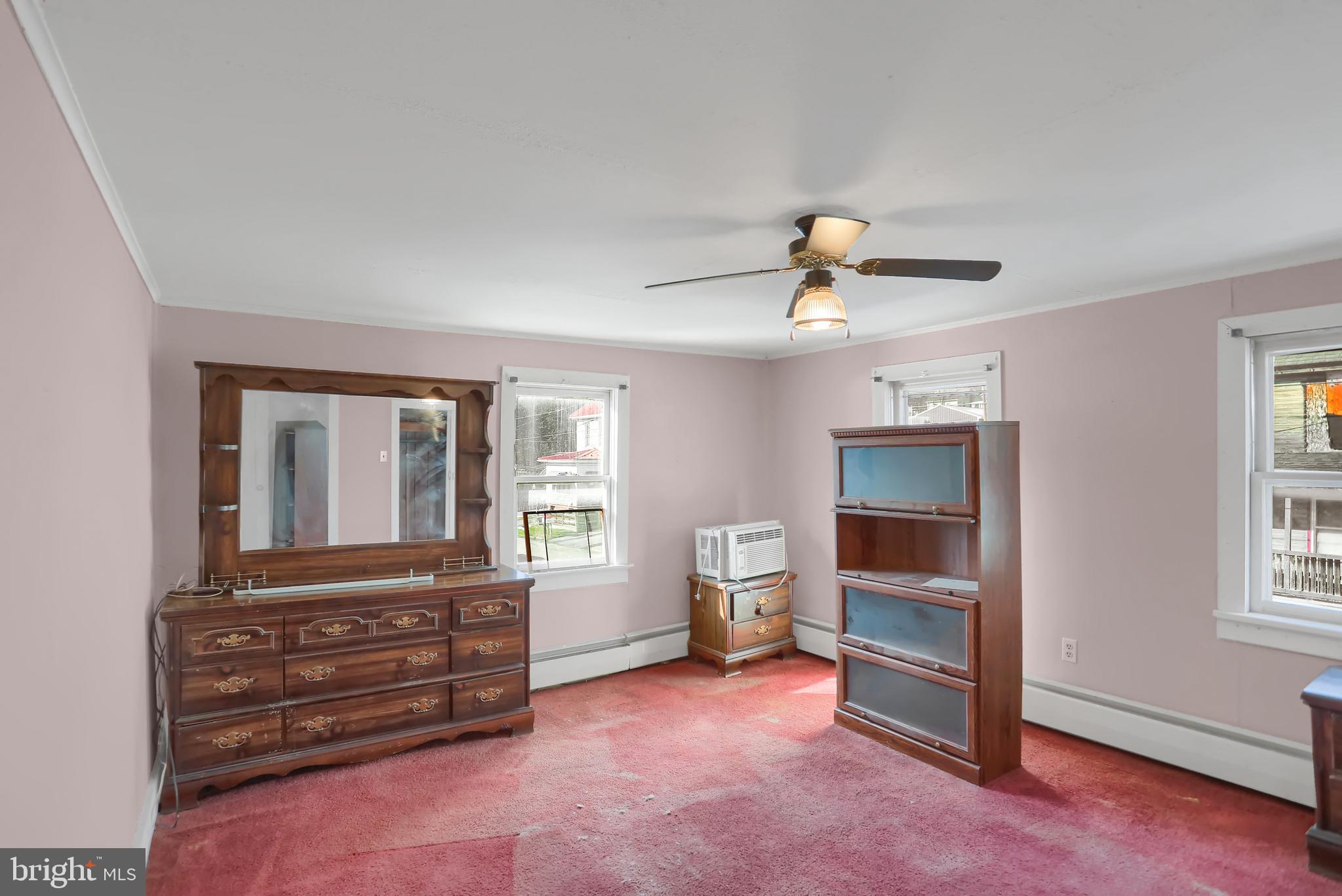 211 Oak Street Lykens, PA 17048 - Photo 23 of 50